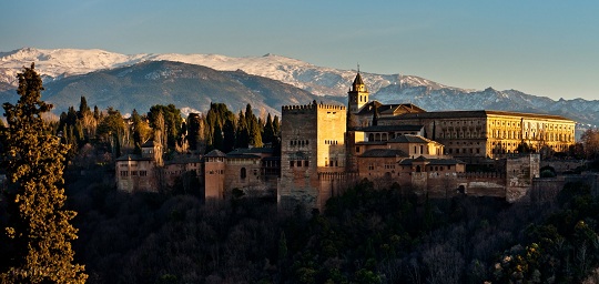 Alhambra,Grenade,sierra nevada,monument,unesco,patrimoine,al-andalus,architecture mauresque,nasrides,réservation visites alhambra