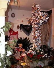 fleurs et croix à Guadix le 3 mai lors de la fête des croix ou fête dieu