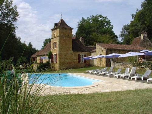 Gite avec piscine en Périgord, une halte vers l'Espagne